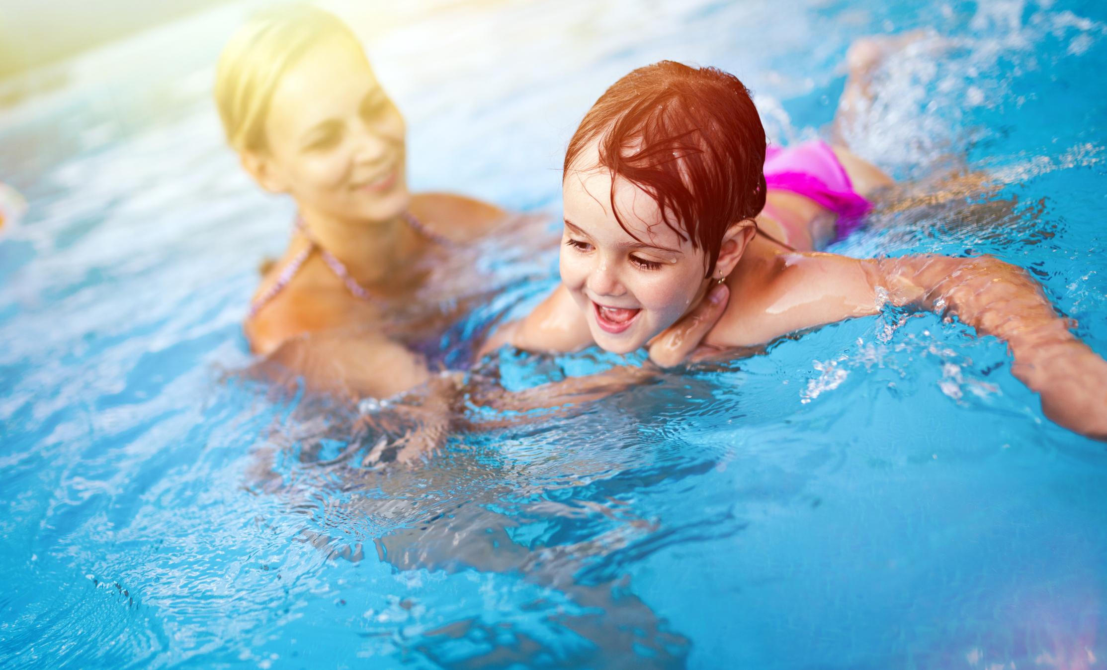 Gallery, Mums In Pools