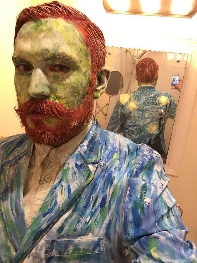 viral halloween costumes van gogh