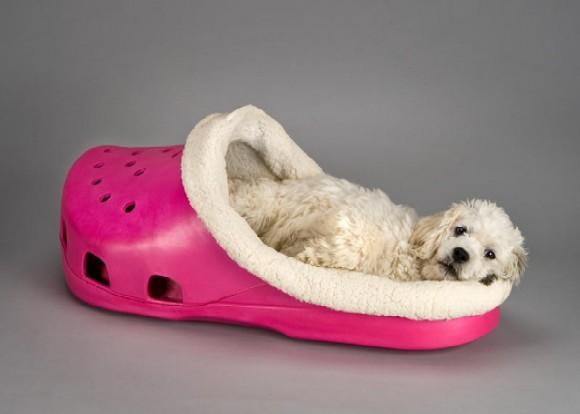 sasquatch pet bed pink