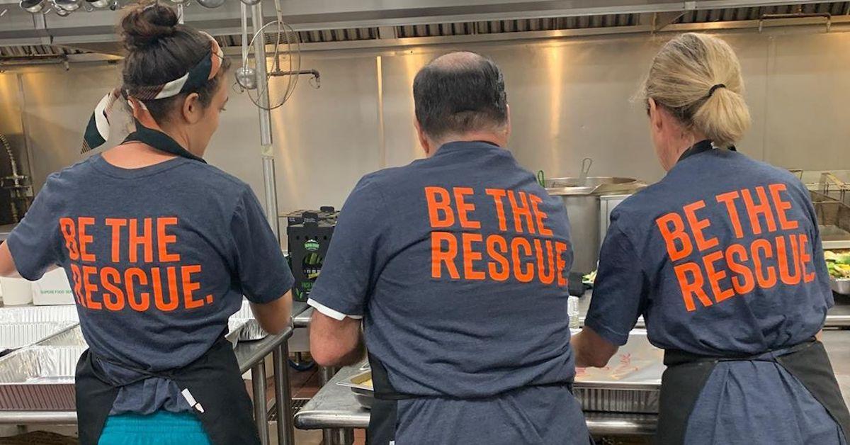 Their Super Bowl game plan: Rescue leftover food and serve it to those in  need