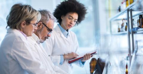 scientists store solar energy