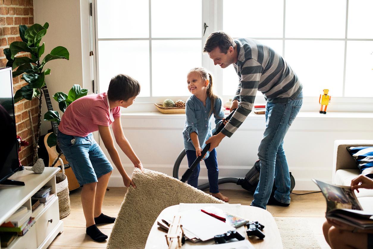 dad kids cleaning